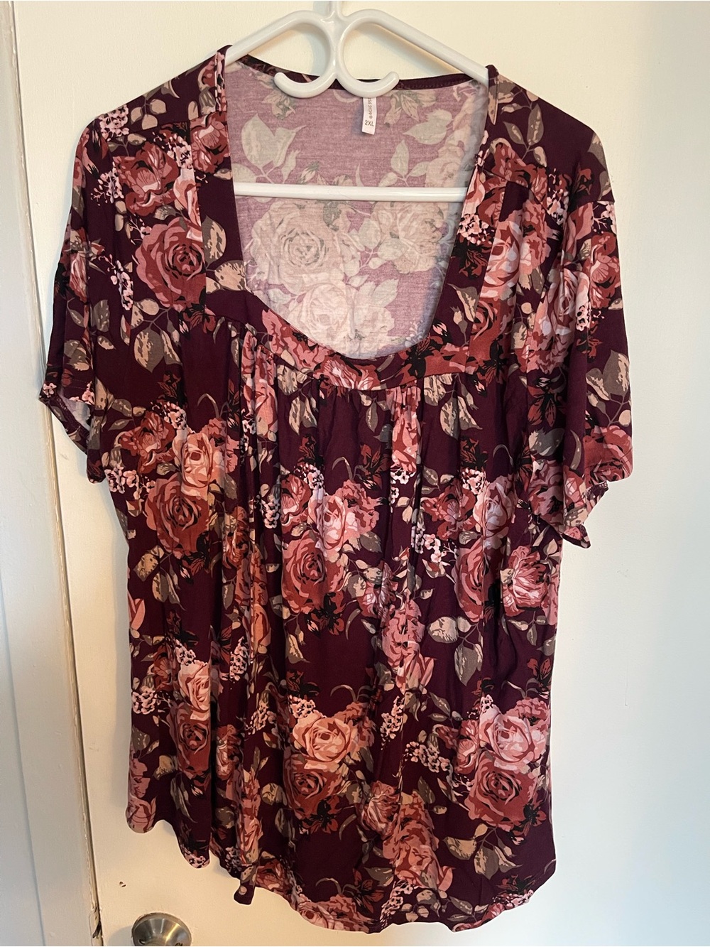 Floral Scoop Neck Women’s Top - Burgundy and Pink